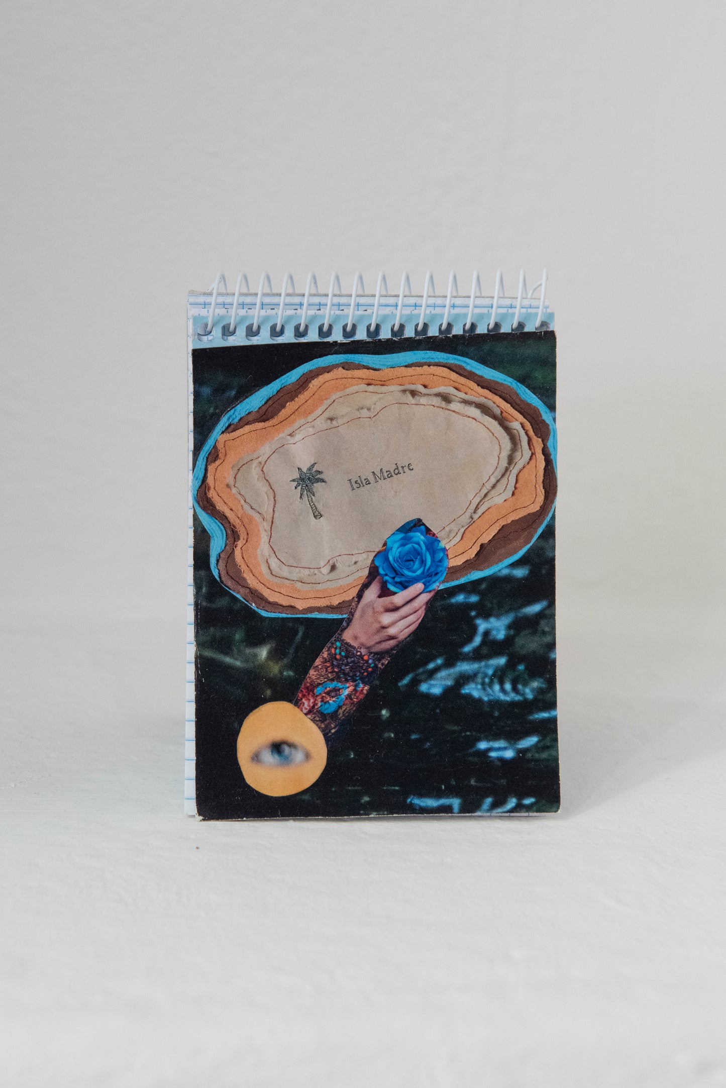 Valen Bouza - Isla Madre libreta
