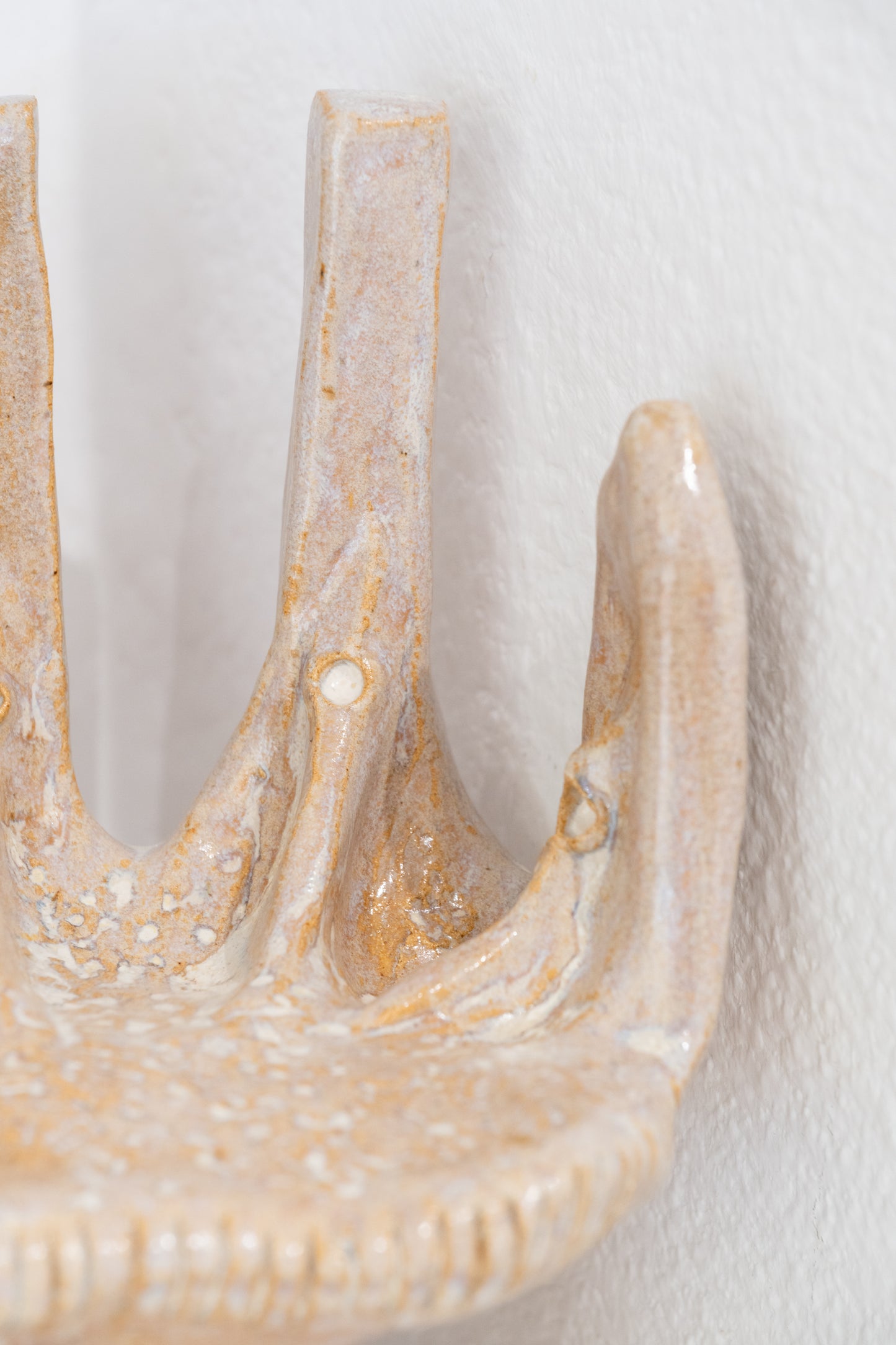 Nicki van der Weyden - Ceramic hand - Sand