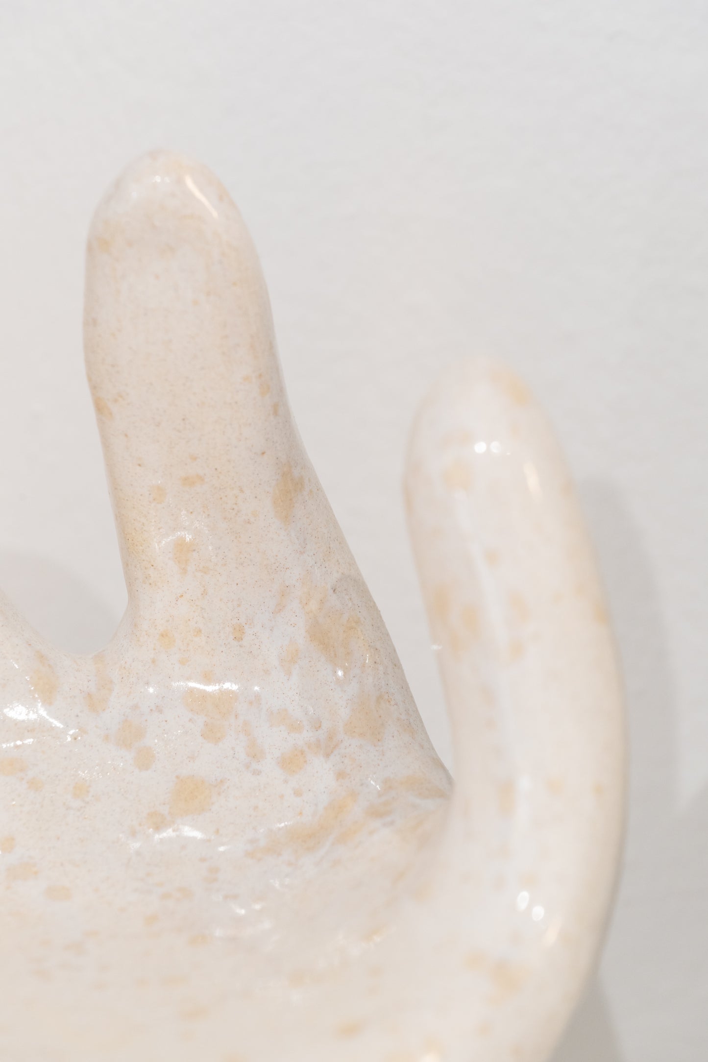 Nicki van der Weyden - Ceramic hand - White