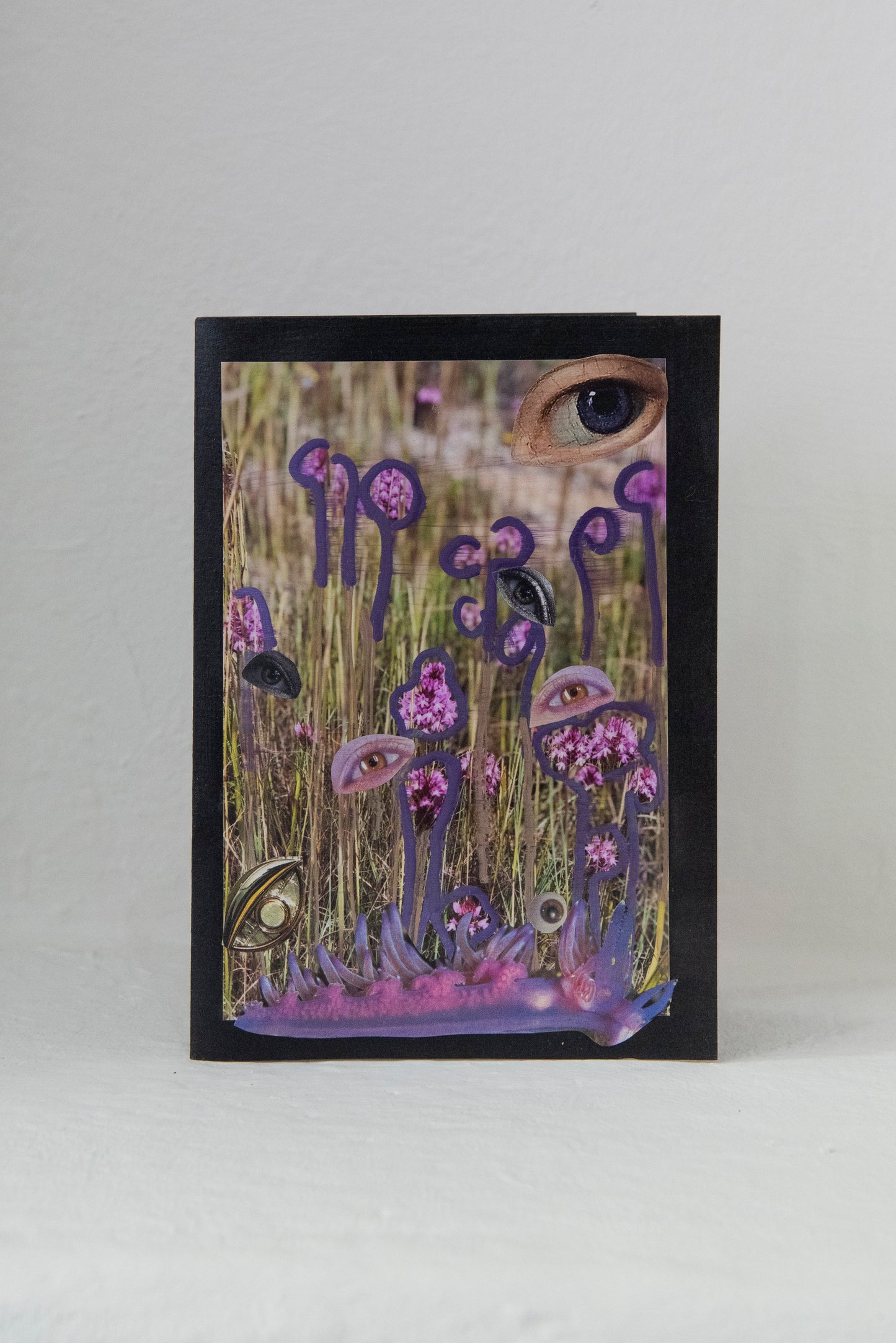 Valen Bouza - Flores Postcard