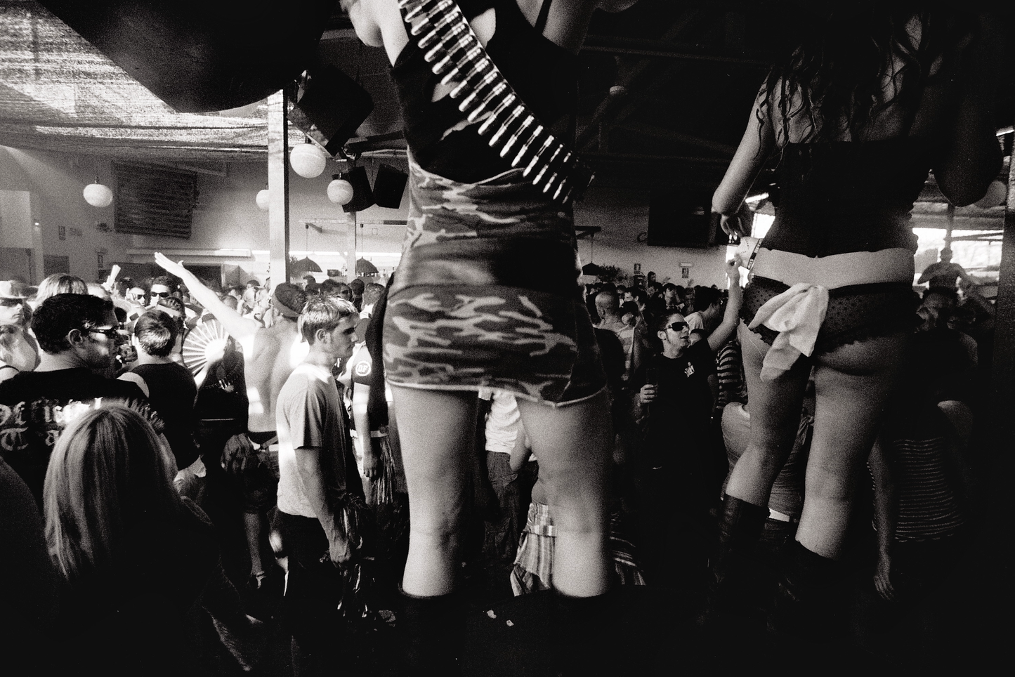 Noam Ofir - 1. Space in your Face