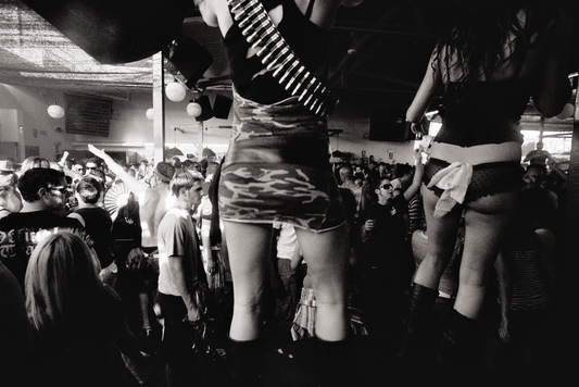 Noam Ofir - 1. Space in your Face